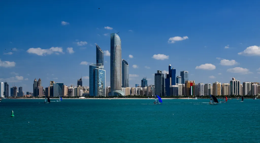 Abu Dhabi, United Arab Emirates travel destination - best times to visit