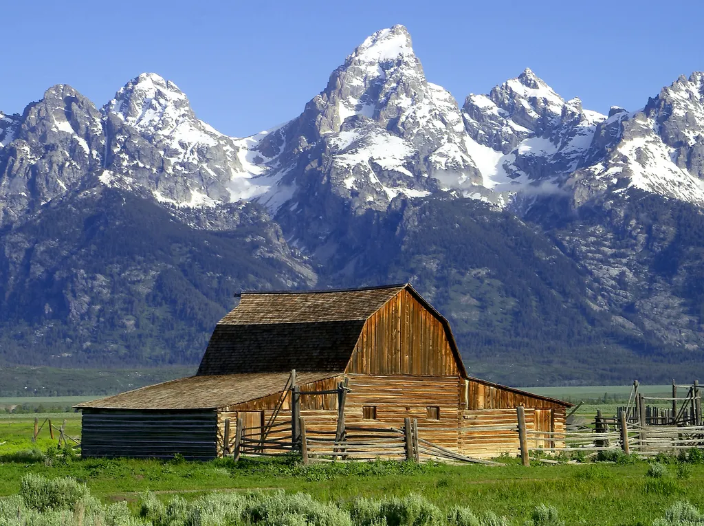 Jackson Hole, USA travel destination - best times to visit