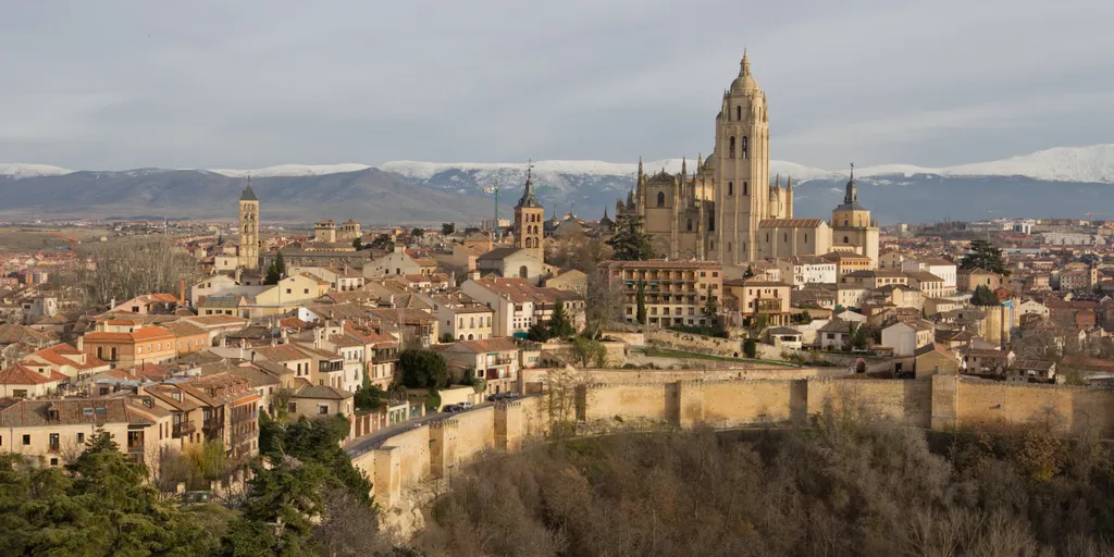 Segovia, Spain travel destination - best times to visit